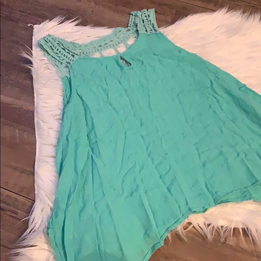 Teal Tank